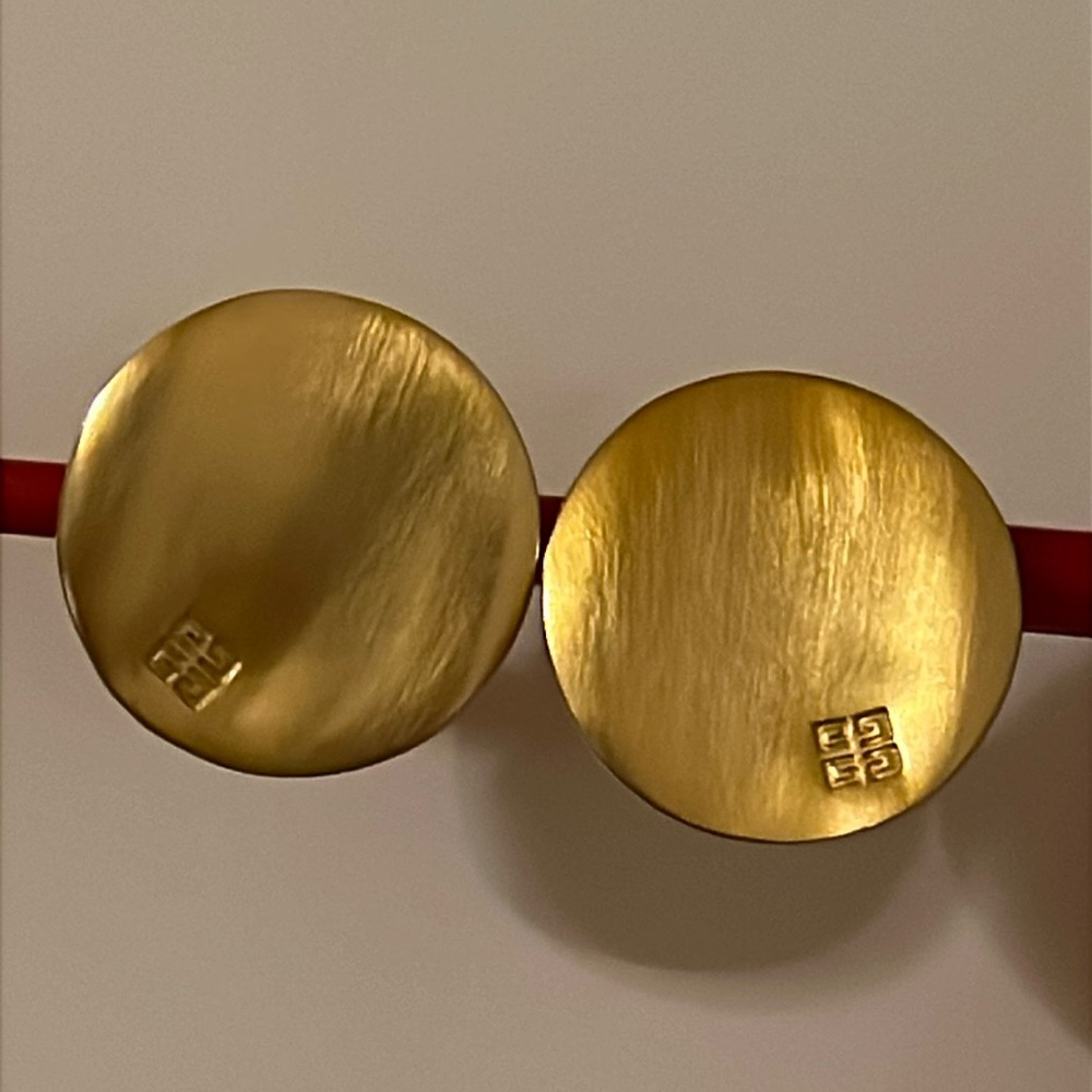 Givenchy VTG clip on coin earrings